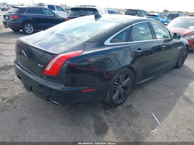 2016 JAGUAR XJ SAJWA1CE0GMW02776 Photo 3