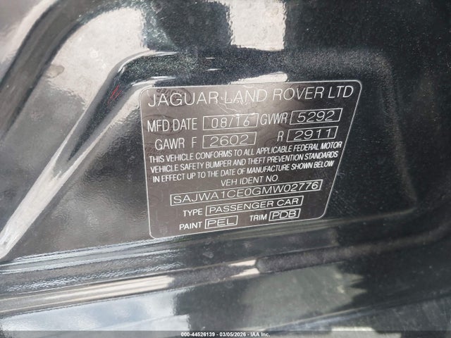 2016 JAGUAR XJ SAJWA1CE0GMW02776 Photo 8