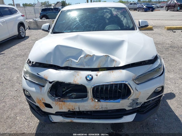2018 BMW X2 WBXYJ5C36JEF75362 Photo 5
