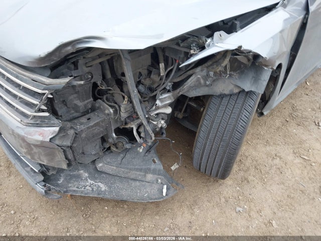 2018 VOLKSWAGEN PASSAT 1VWAA7A34JC043207 Photo 5