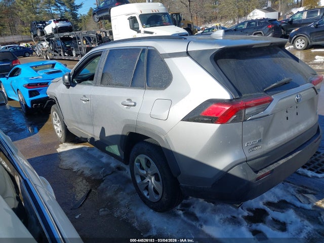 Toyota RAV4 LE 2019 2T3F1RFV4KC030651 Image 3