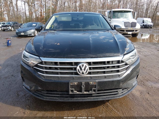 44526187 :رقم المزاد ، 3VWN57BU8MM039533 vin ، 2021 Volkswagen Jetta 1.4t R-line/1.4t S مزاد بيع