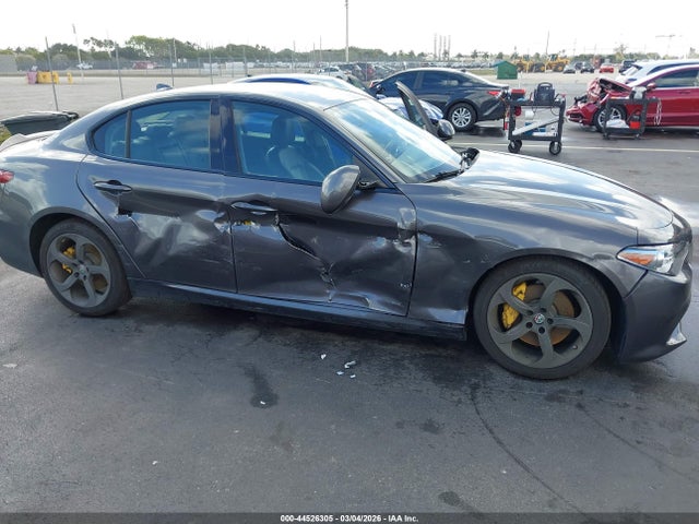 2018 ALFA ROMEO GIULIA ZARFAEDN4J7578417 Photo 5