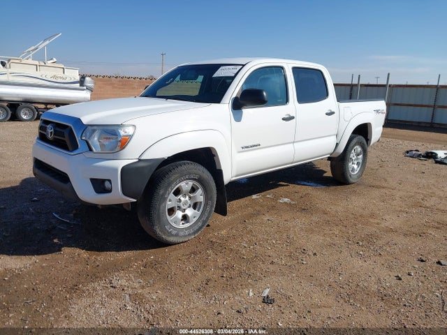 Toyota Tacoma Base V6 2014 5TFLU4EN6EX100633 Image 2