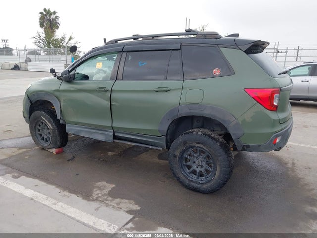 2019 HONDA PASSPORT 5FNYF8H58KB003314 Photo 2