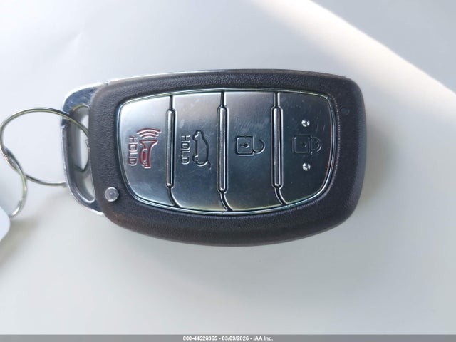 2017 HYUNDAI IONIQ HYBRID KMHC75LC4HU019159 Photo 10