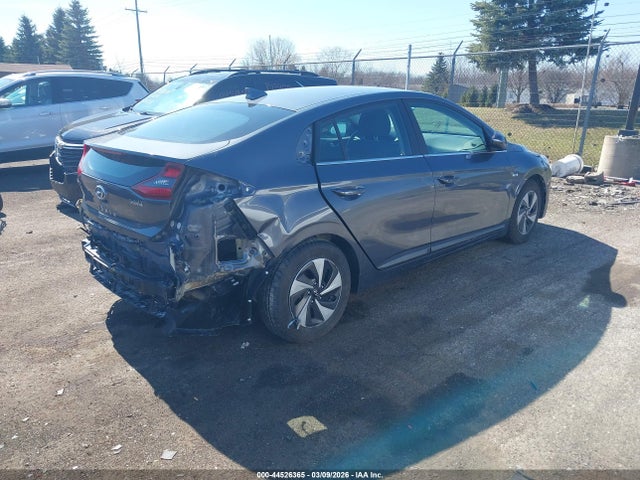 2017 HYUNDAI IONIQ HYBRID KMHC75LC4HU019159 Photo 3