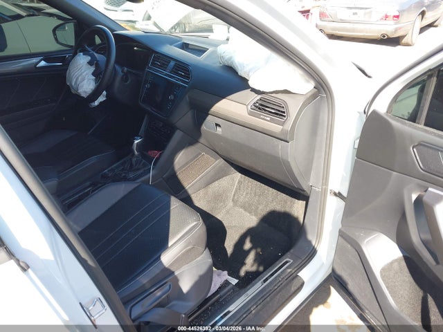 2024 VOLKSWAGEN TIGUAN 3VV8B7AX8RM048987 Photo 4