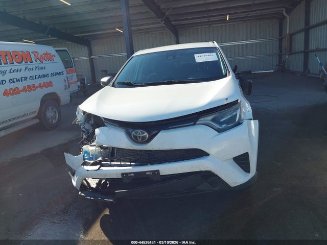 Toyota RAV4 LE 2018 2T3BFREV2JW740775 Image 12