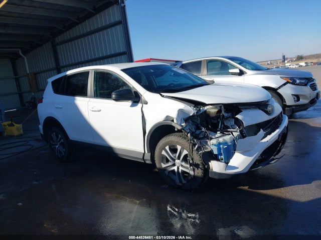 Toyota RAV4 LE 2018 2T3BFREV2JW740775 Image 13