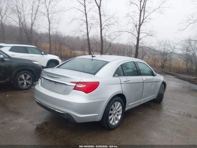 Продажа на аукционе авто 2011 Chrysler 200 Touring, vin: 1C3BC1FB8BN545081, номер лота: 44526499