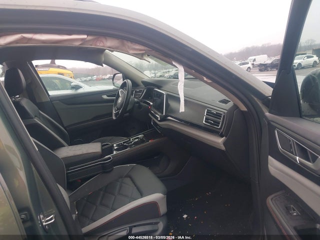 Продажа на аукционе авто 2025 Volkswagen Atlas 2.0t Peak Edition, vin: 1V2CR2CA4SC502321, номер лота: 44526518