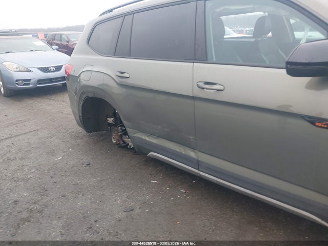 Продажа на аукционе авто 2025 Volkswagen Atlas 2.0t Peak Edition, vin: 1V2CR2CA4SC502321, номер лота: 44526518