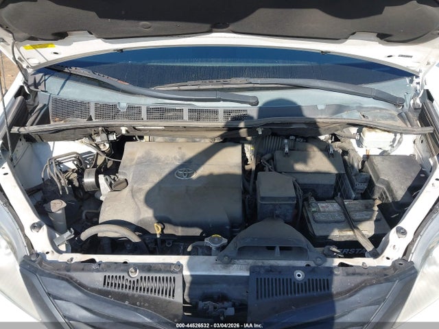 2014 TOYOTA SIENNA 5TDZK3DC4ES477204 Photo 9