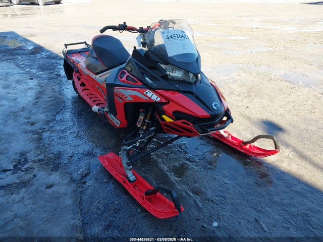Lynx Snowmobile 2022 YH2LSUNK7NR001379 Image 6