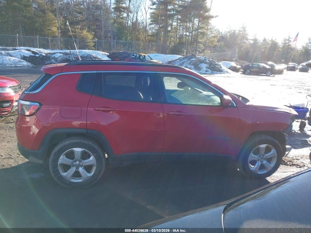 Jeep Compass Latitude 4x4 2018 3C4NJDBBXJT113399 Image 14