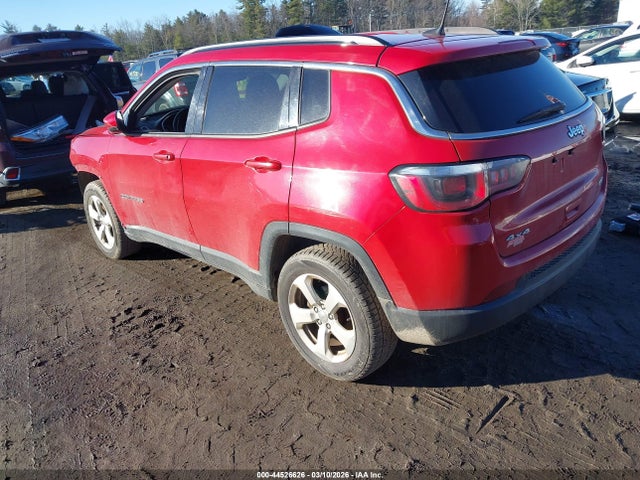Jeep Compass Latitude 4x4 2018 3C4NJDBBXJT113399 Image 3