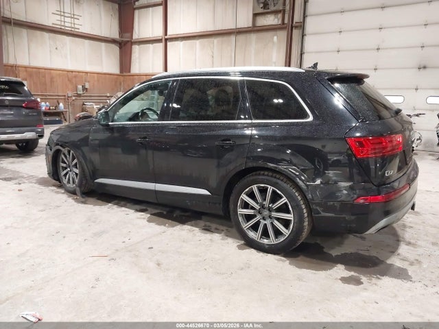 2019 AUDI Q7 WA1AHAF73KD027366 Photo 2
