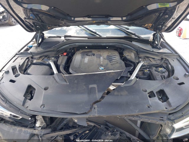44526691 :رقم المزاد ، WBAJV6C52JBJ99782 vin ، 2018 Bmw 640i Gran Turismo Xdrive مزاد بيع
