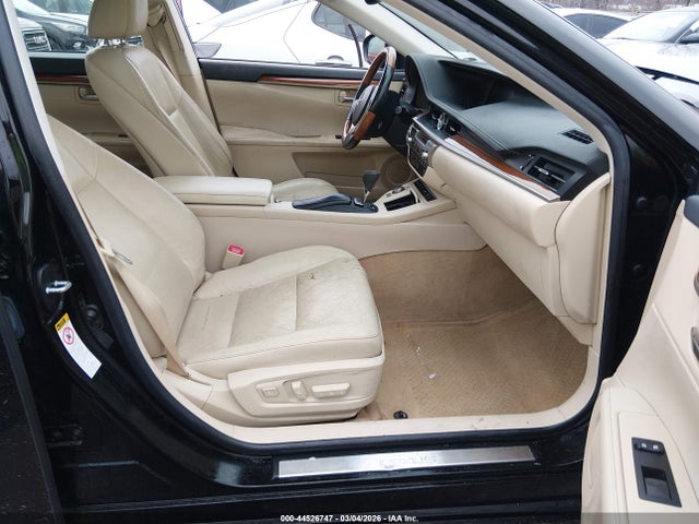 2013 Lexus Es 300h მანქანა იყიდება აუქციონზე, vin: JTHBW1GG0D2027384, აუქციონის ნომერი: 44526747