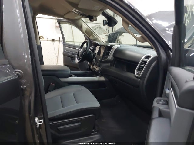 2020 RAM 1500 1C6SRFFT9LN240794 Photo 4