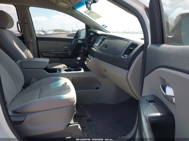 KIA Sedona L 2018 KNDMA5C11J6403709 Image 5