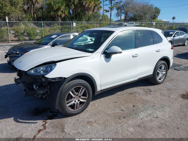 2018 PORSCHE CAYENNE WP1AA2A29JKA01679 Photo 1