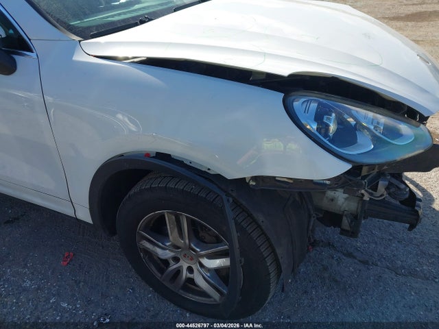 2018 PORSCHE CAYENNE WP1AA2A29JKA01679 Photo 5