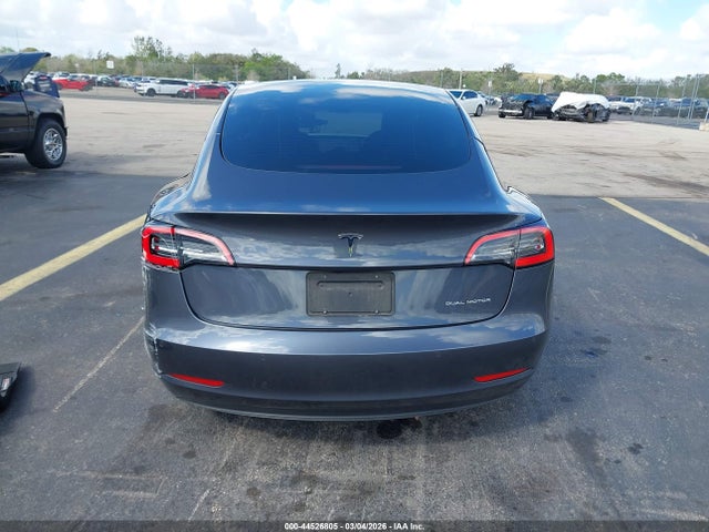2022 Tesla Model 3 Long Range Dual Motor All-wheel Drive მანქანა იყიდება აუქციონზე, vin: 5YJ3E1EB0NF169880, აუქციონის ნომერი: 44526805