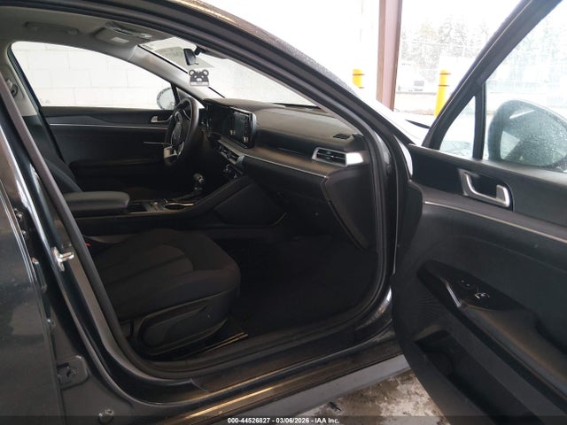 5XXG14J21NG136176 KIA K5 LXS