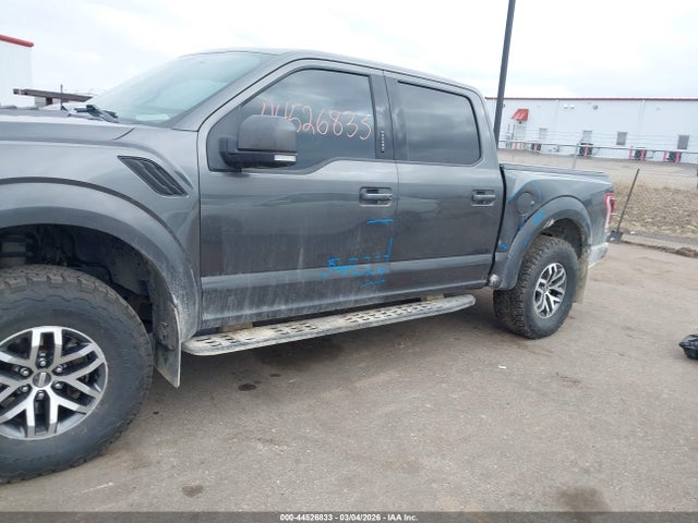 Ford F-150 Raptor 2018 1FTFW1RG2JFA17749 Image 18