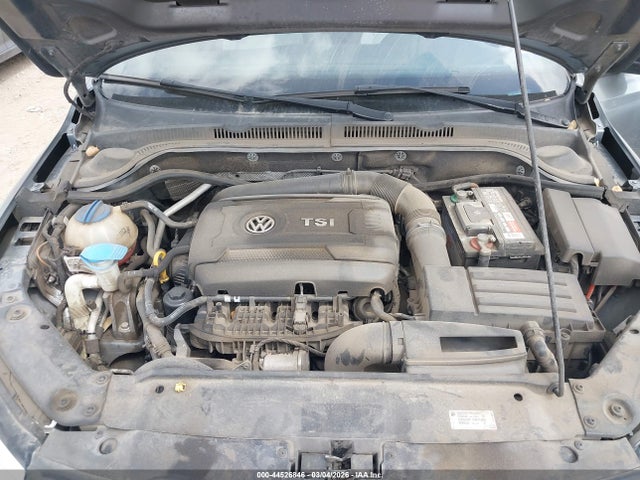 3VWD17AJ0GM350716 Volkswagen Jetta 1.8t Sport