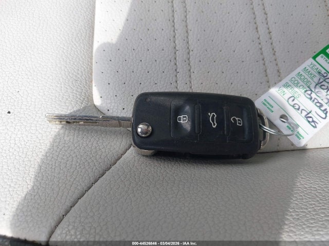 3VWD17AJ0GM350716 Volkswagen Jetta 1.8t Sport