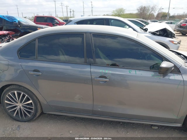3VWD17AJ0GM350716 Volkswagen Jetta 1.8t Sport