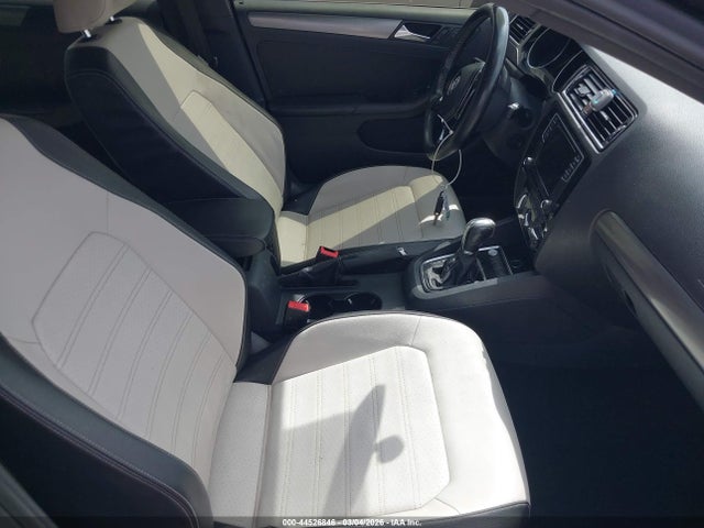 3VWD17AJ0GM350716 Volkswagen Jetta 1.8t Sport