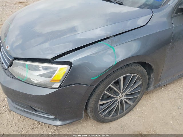 3VWD17AJ0GM350716 Volkswagen Jetta 1.8t Sport