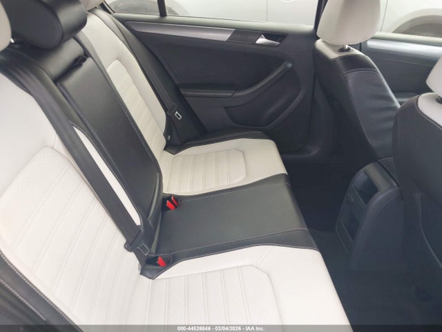 3VWD17AJ0GM350716 Volkswagen Jetta 1.8t Sport