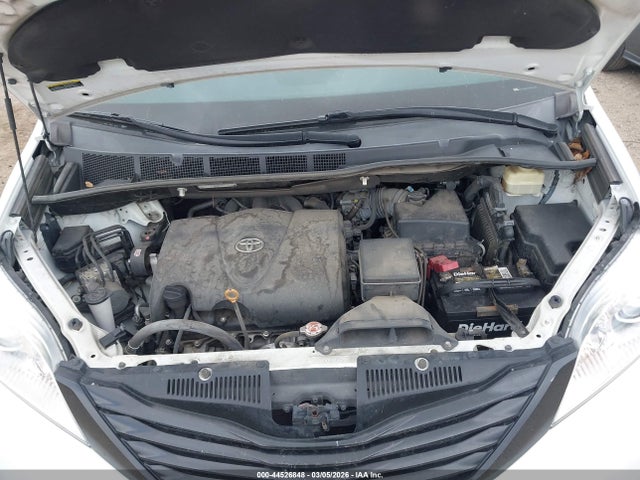 5TDZZ3DC2HS859358 Toyota Sienna L 7 Passenger