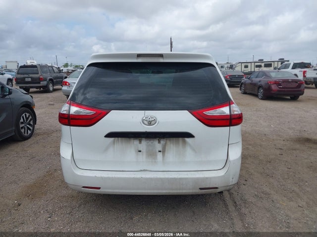 5TDZZ3DC2HS859358 Toyota Sienna L 7 Passenger