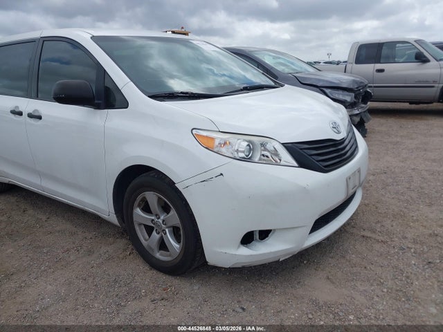 5TDZZ3DC2HS859358 Toyota Sienna L 7 Passenger