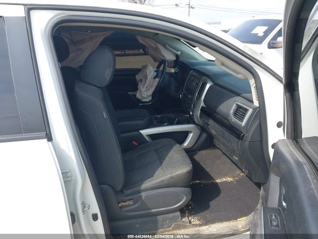 2018 NISSAN TITAN 1N6AA1E67JN509296 Photo 4