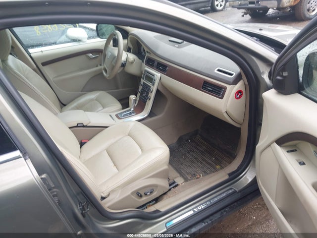 2011 VOLVO XC70 YV4952BZ9B1106084 Photo 4