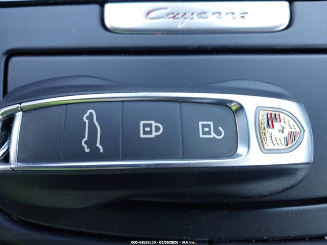 2022 PORSCHE CAYENNE WP1AA2AY7NDA07365 Photo 10
