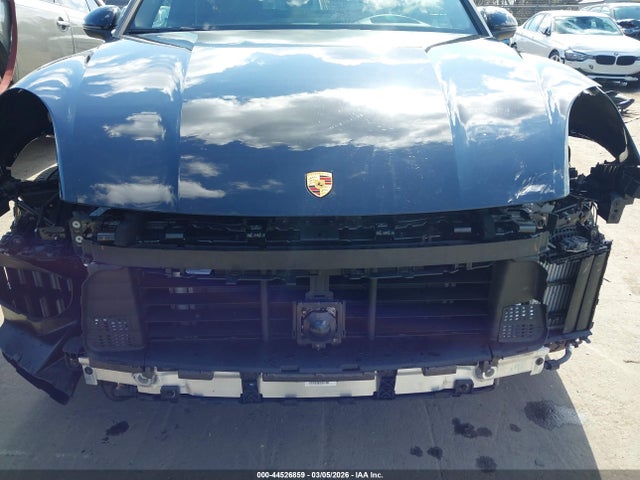 2022 PORSCHE CAYENNE WP1AA2AY7NDA07365 Photo 5
