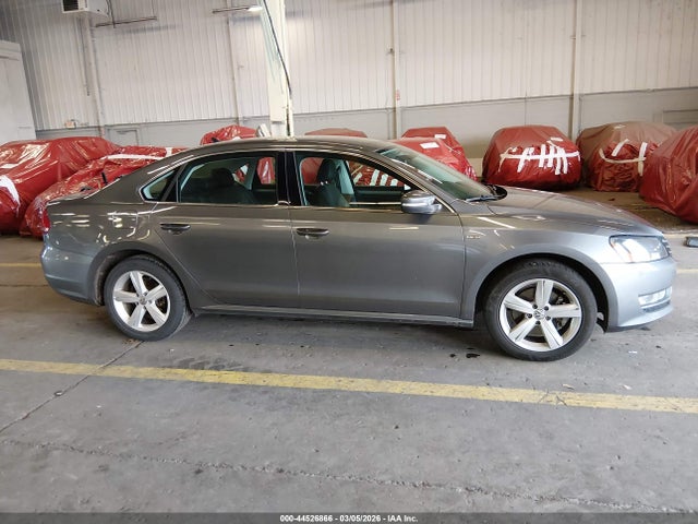 Продажа на аукционе авто 2015 Volkswagen Passat 1.8t Limited Edition, vin: 1VWAS7A32FC120144, номер лота: 44526866