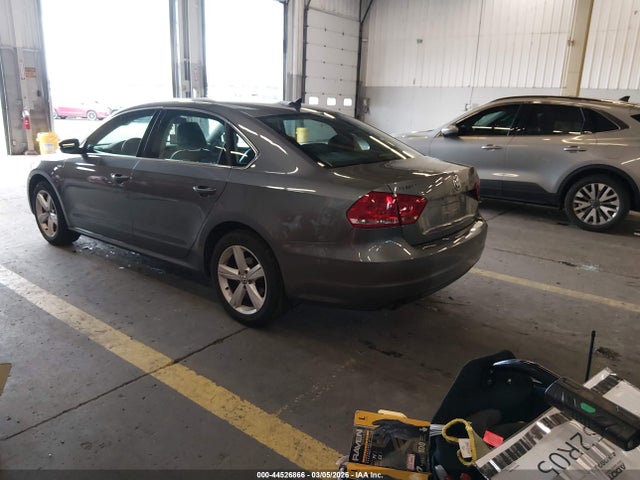 Продажа на аукционе авто 2015 Volkswagen Passat 1.8t Limited Edition, vin: 1VWAS7A32FC120144, номер лота: 44526866