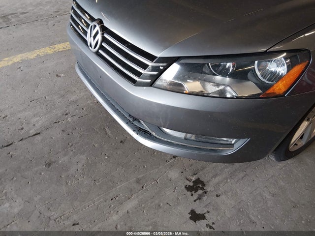 Продажа на аукционе авто 2015 Volkswagen Passat 1.8t Limited Edition, vin: 1VWAS7A32FC120144, номер лота: 44526866