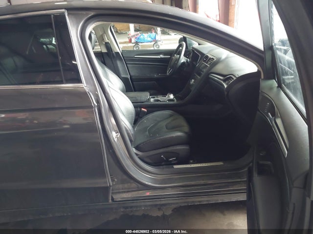 3FA6P0D96LR173787 Ford Fusion Titanium