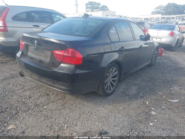 44526909 :رقم المزاد ، WBAPH5G59BNM78247 vin ، 2011 Bmw 328i مزاد بيع