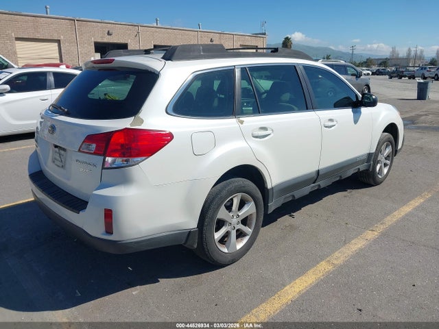 4S4BRBAC4E3205986 Subaru Outback 2.5i